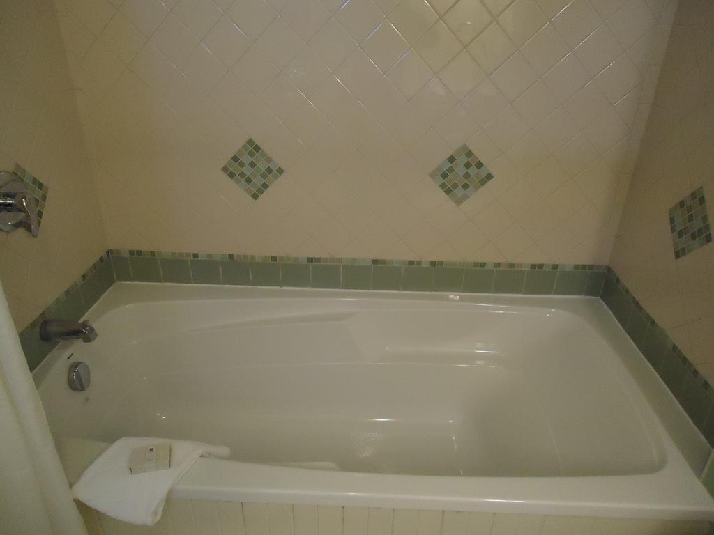 Maison Tait House Hotel Shediac Esterno foto