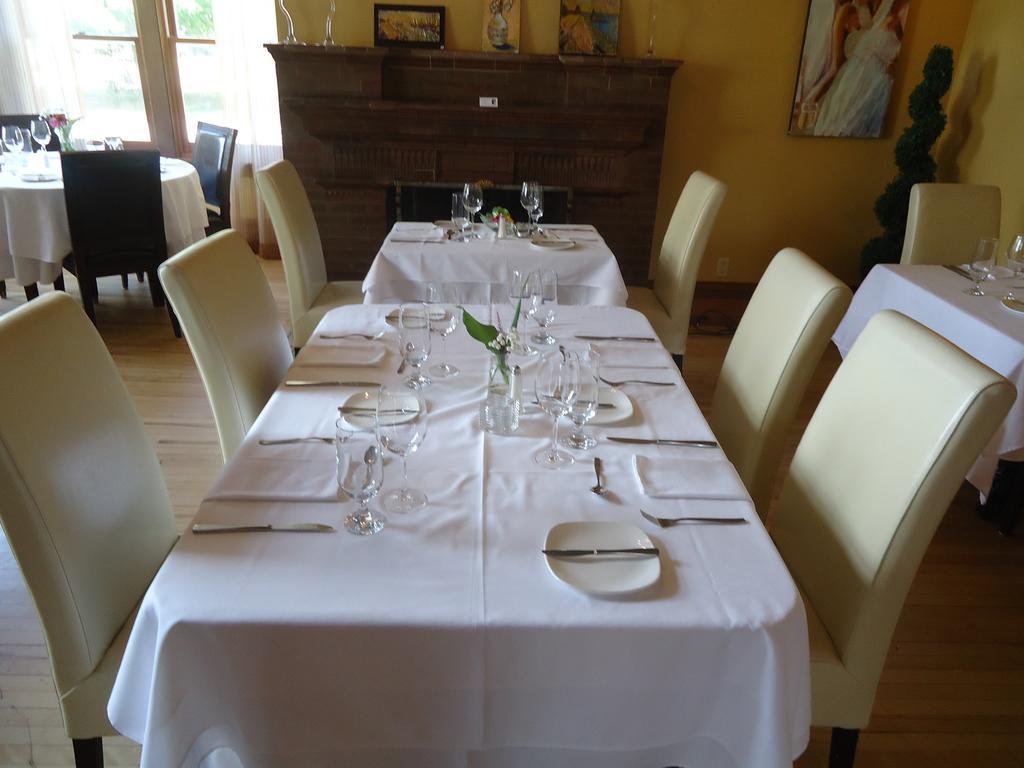 Maison Tait House Hotel Shediac Esterno foto