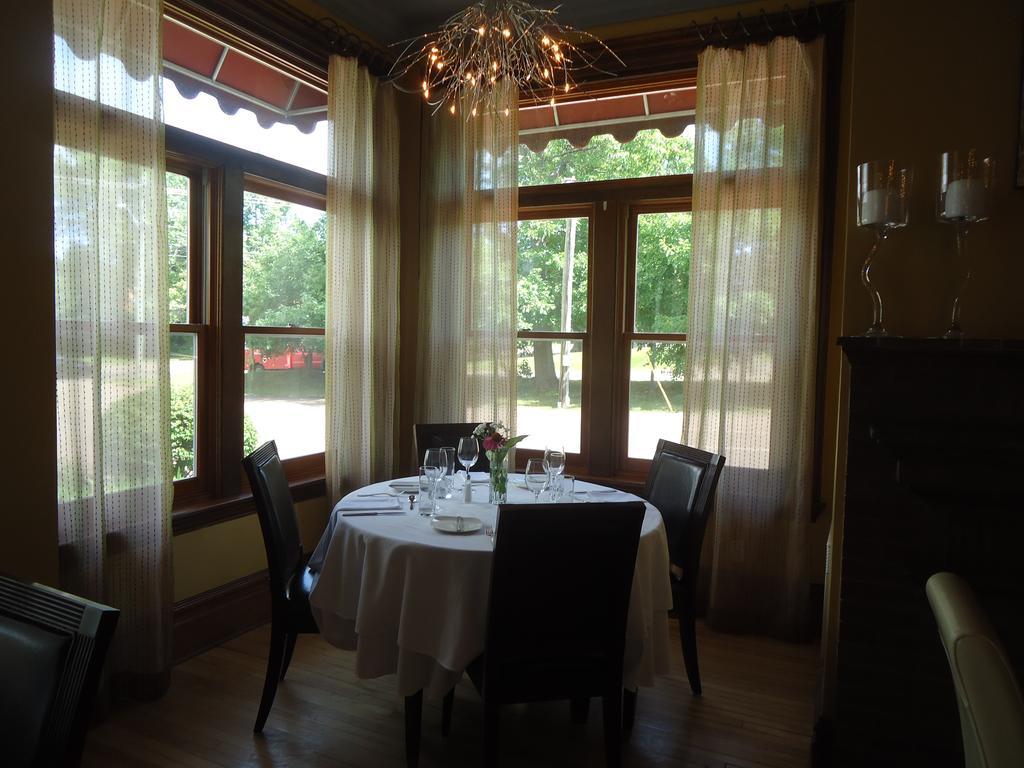 Maison Tait House Hotel Shediac Esterno foto
